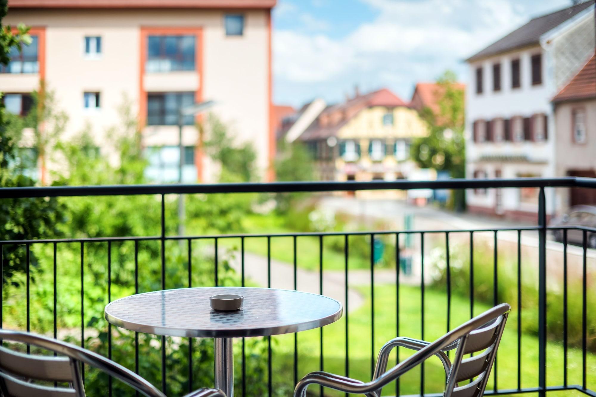 Comfort Aparthotel Mutzig Portes D'Alsace Bagian luar foto