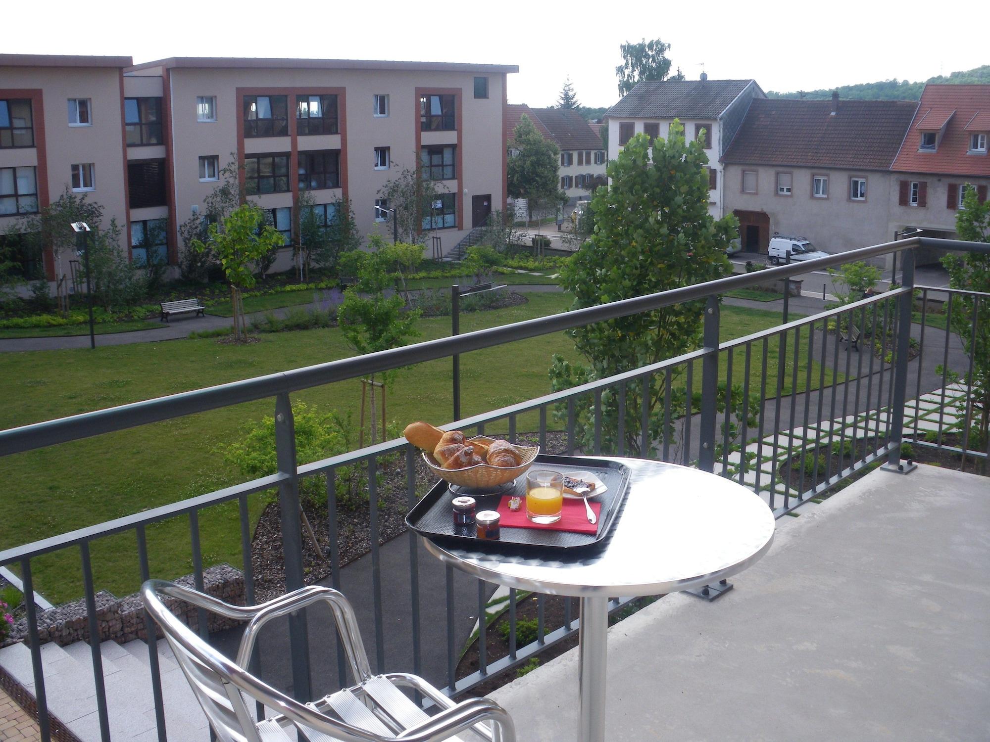 Comfort Aparthotel Mutzig Portes D'Alsace Bagian luar foto