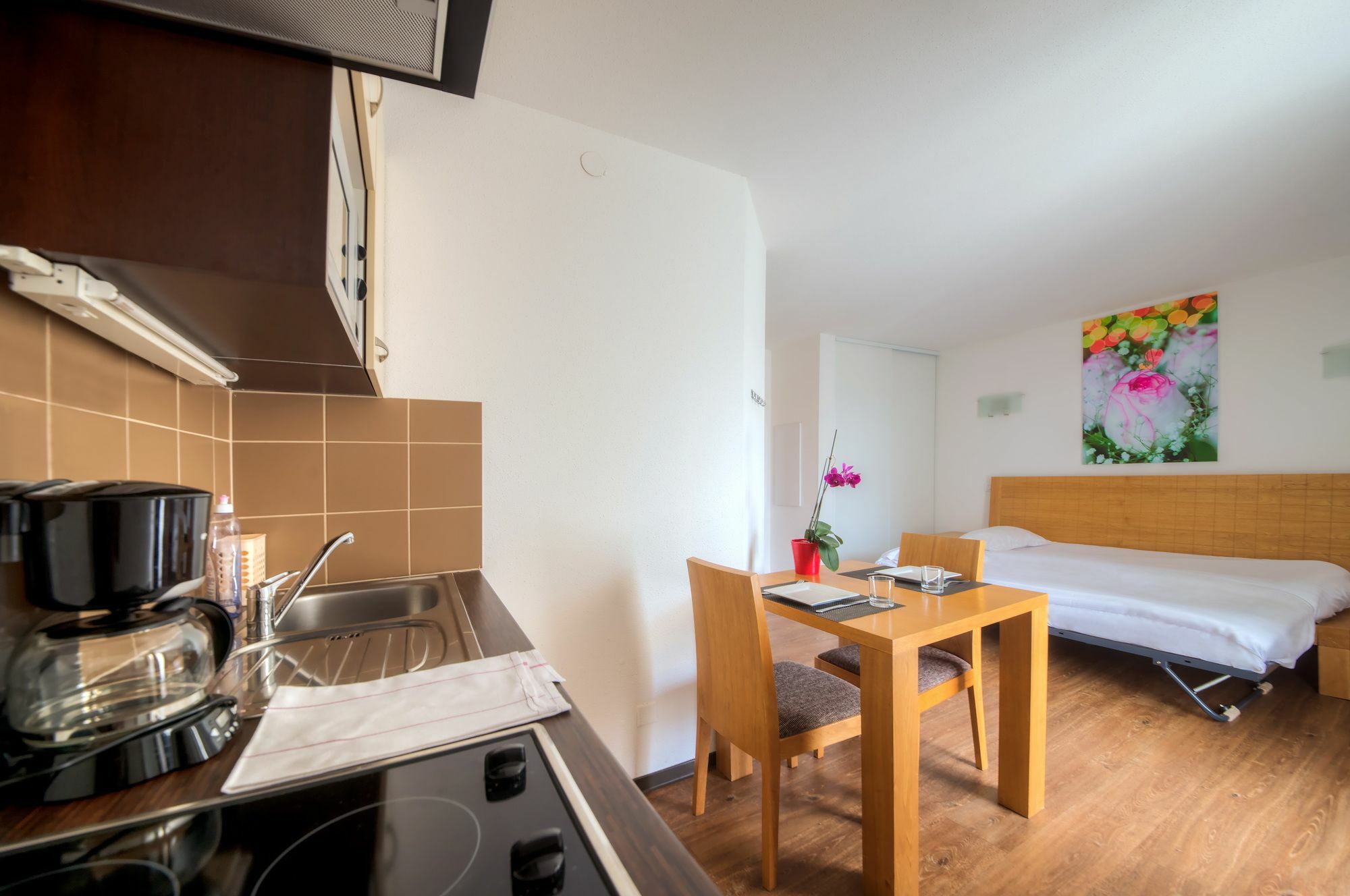 Comfort Aparthotel Mutzig Portes D'Alsace Bagian luar foto